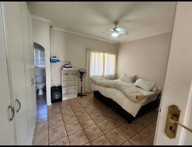 2 BEDROOM APARTMENT TO LET IN HILLCREST PARK